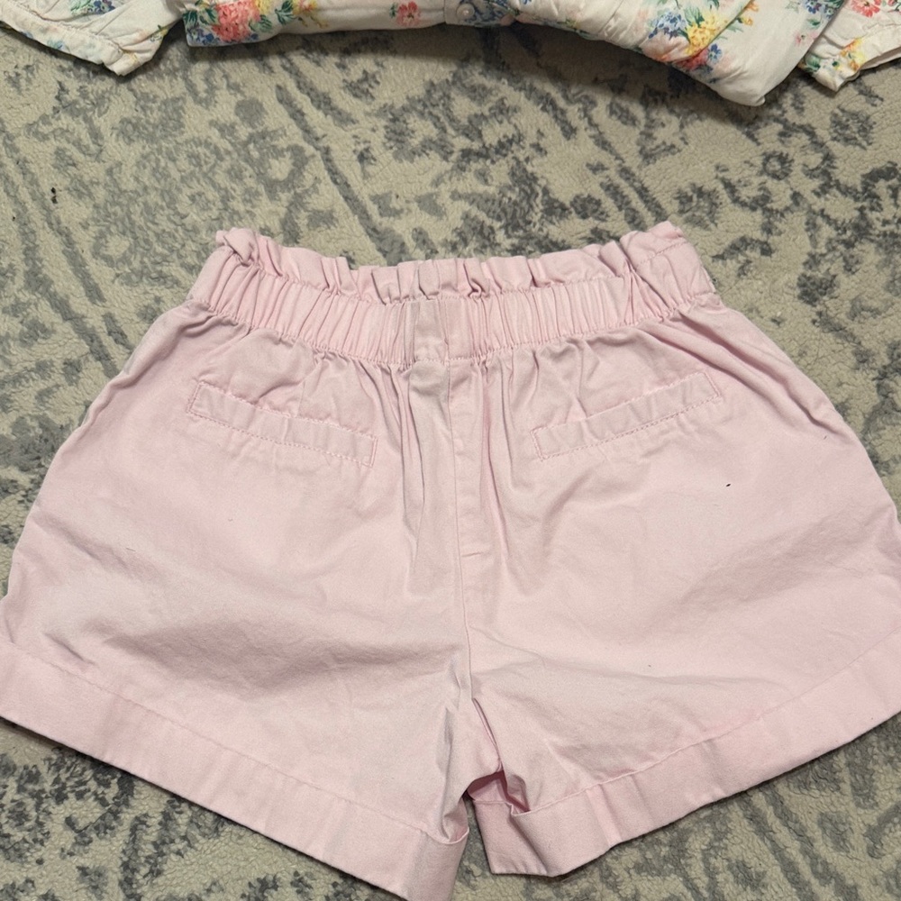 Floral Top and Pink Shorts Set - Picture 3 of 5